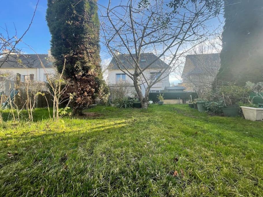 Maison Spacieuse Avec Jardin Et Salle De Sport サン・ブリュー エクステリア 写真