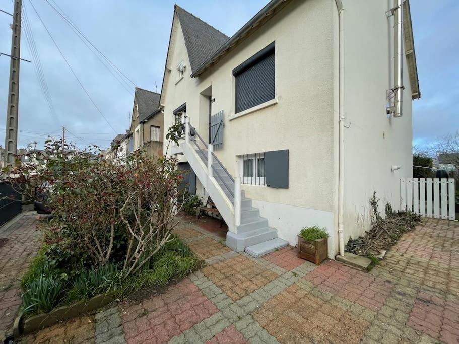 Maison Spacieuse Avec Jardin Et Salle De Sport サン・ブリュー エクステリア 写真